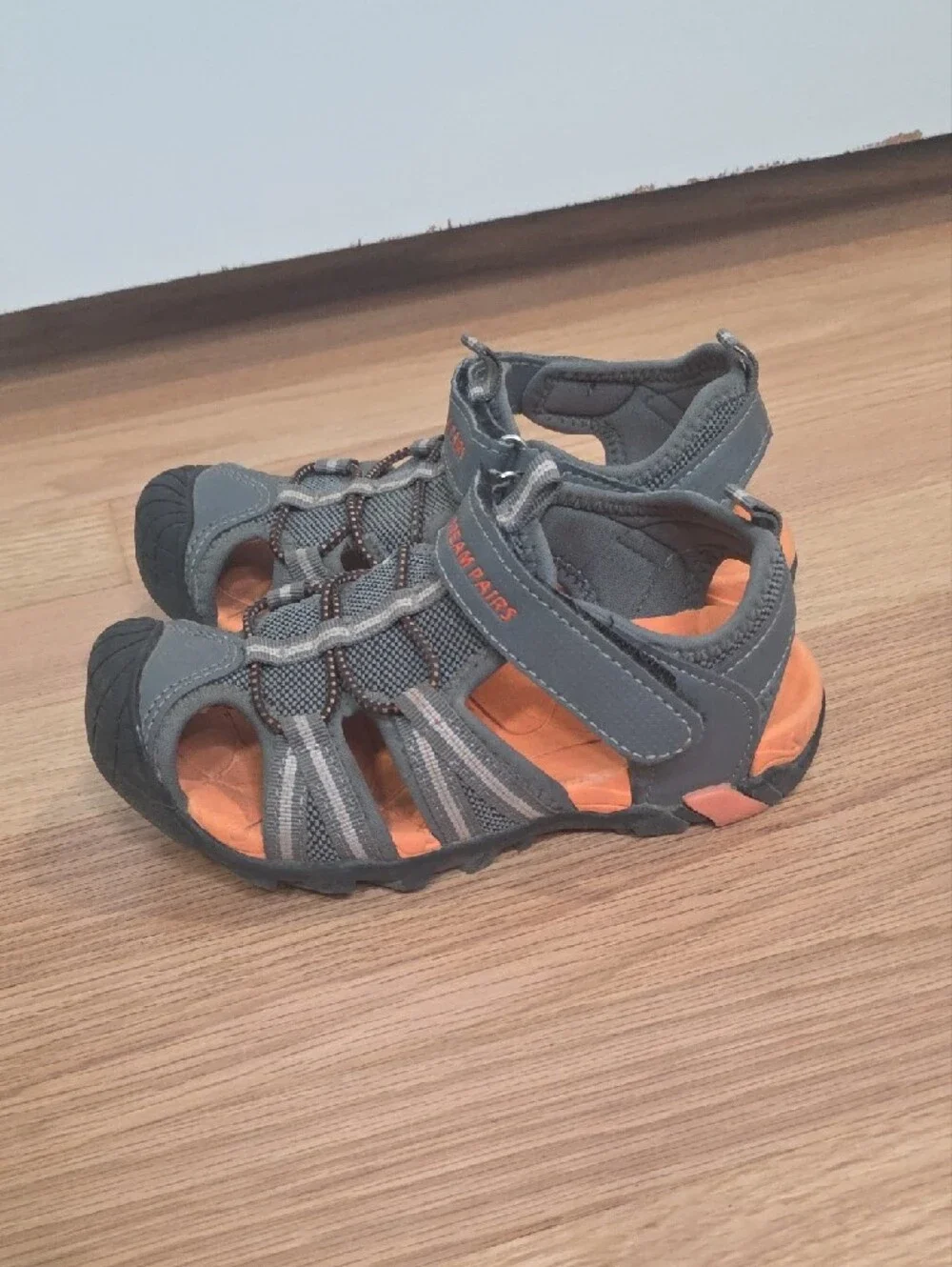 Dream Pairs sturdy closed